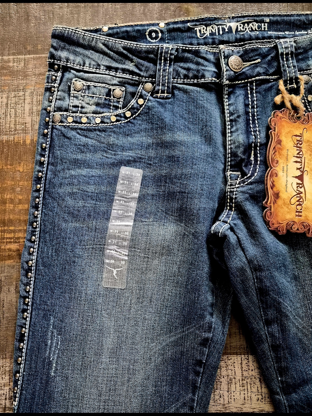 ~SUPER CUTE~ Trinity Ranch Studded, Bootcut Ladies Jeans Sz 9 (31" x 35") BNWT - Picture 4 of 5